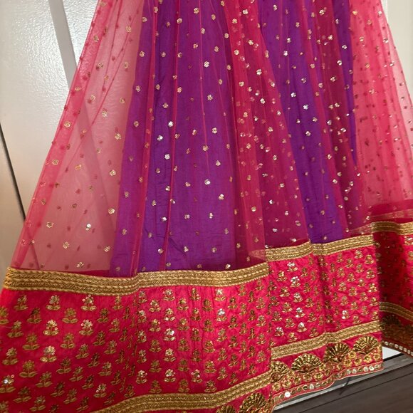 Elegant Purple and Pink Lehenga - Picture 6 of 7